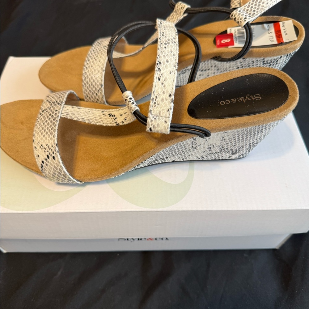 Style & Co Snake Print Wedge Sandals Women’s Size 8